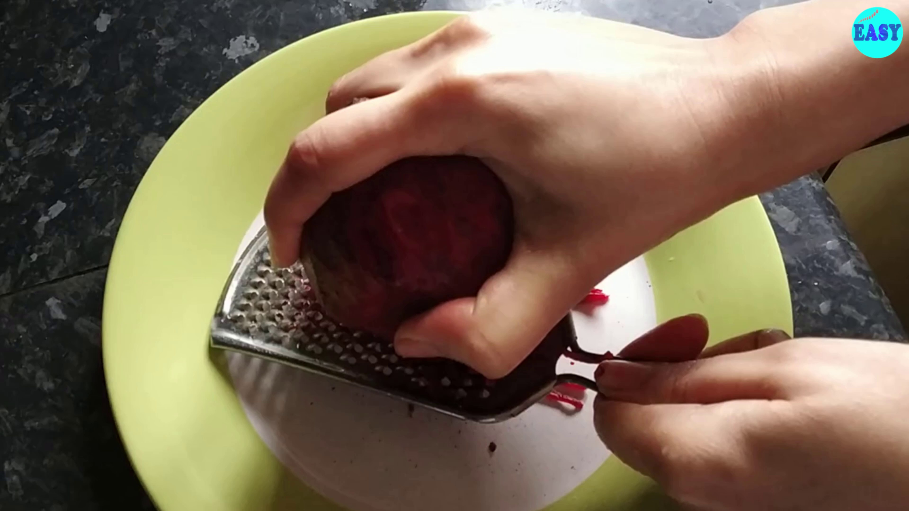 Step 2 - Peel and grate beetroot with the help of a fine greater preferably and keep aside to use later.